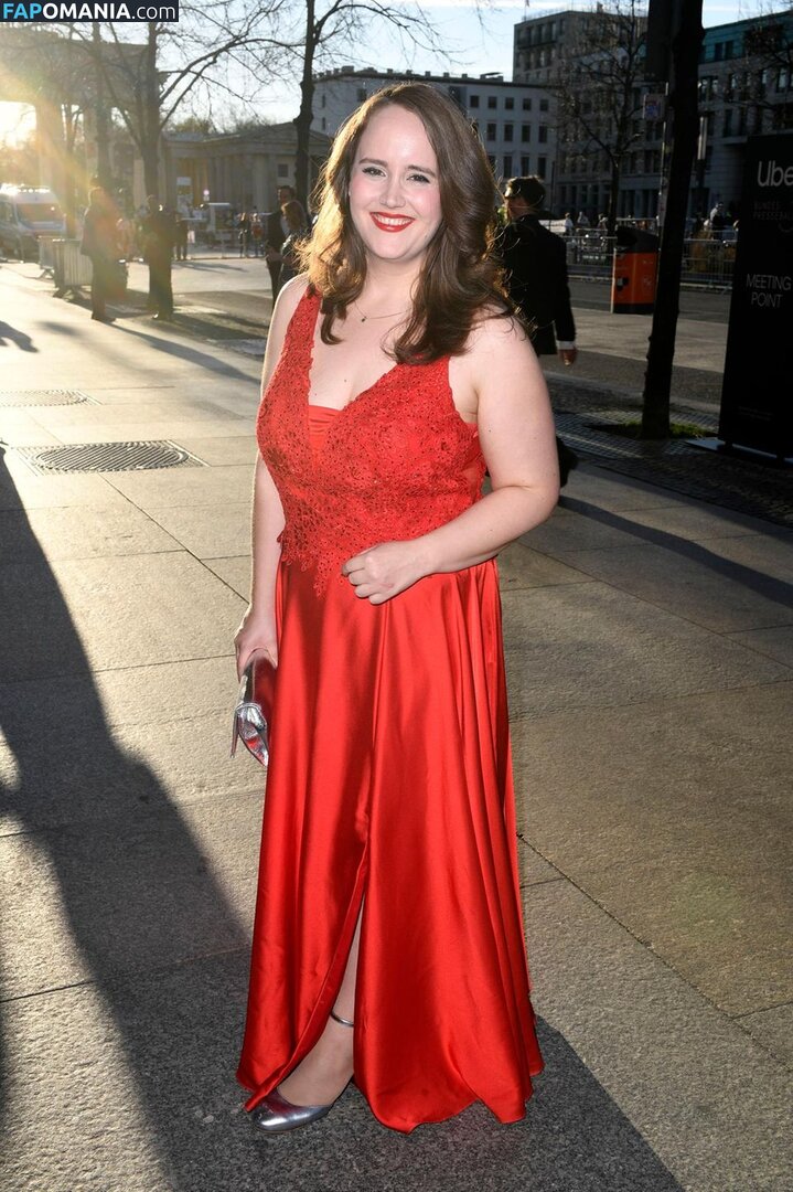 Ricarda Lang Çıplak OnlyFans  Sızdırılmış Fotoğraf #3