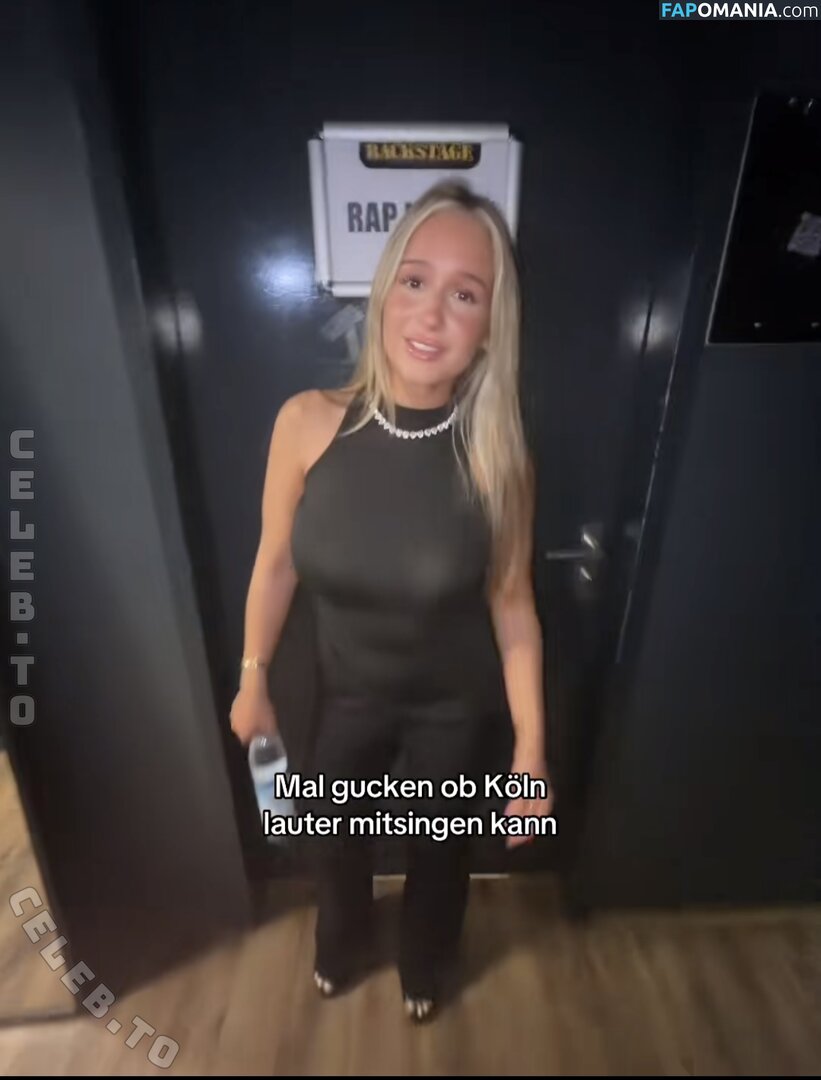 Rina / rina.official / rinaoffiziell Çıplak OnlyFans  Sızdırılmış Fotoğraf #14