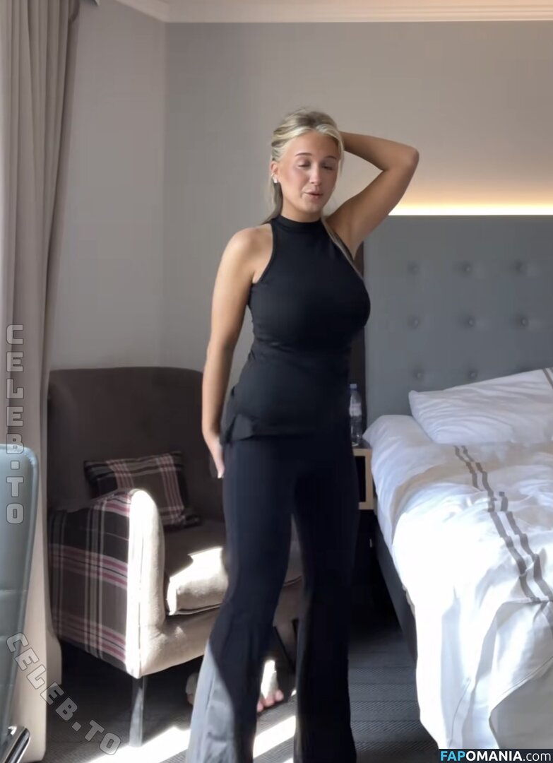 Rina / rina.official / rinaoffiziell Çıplak OnlyFans  Sızdırılmış Fotoğraf #15