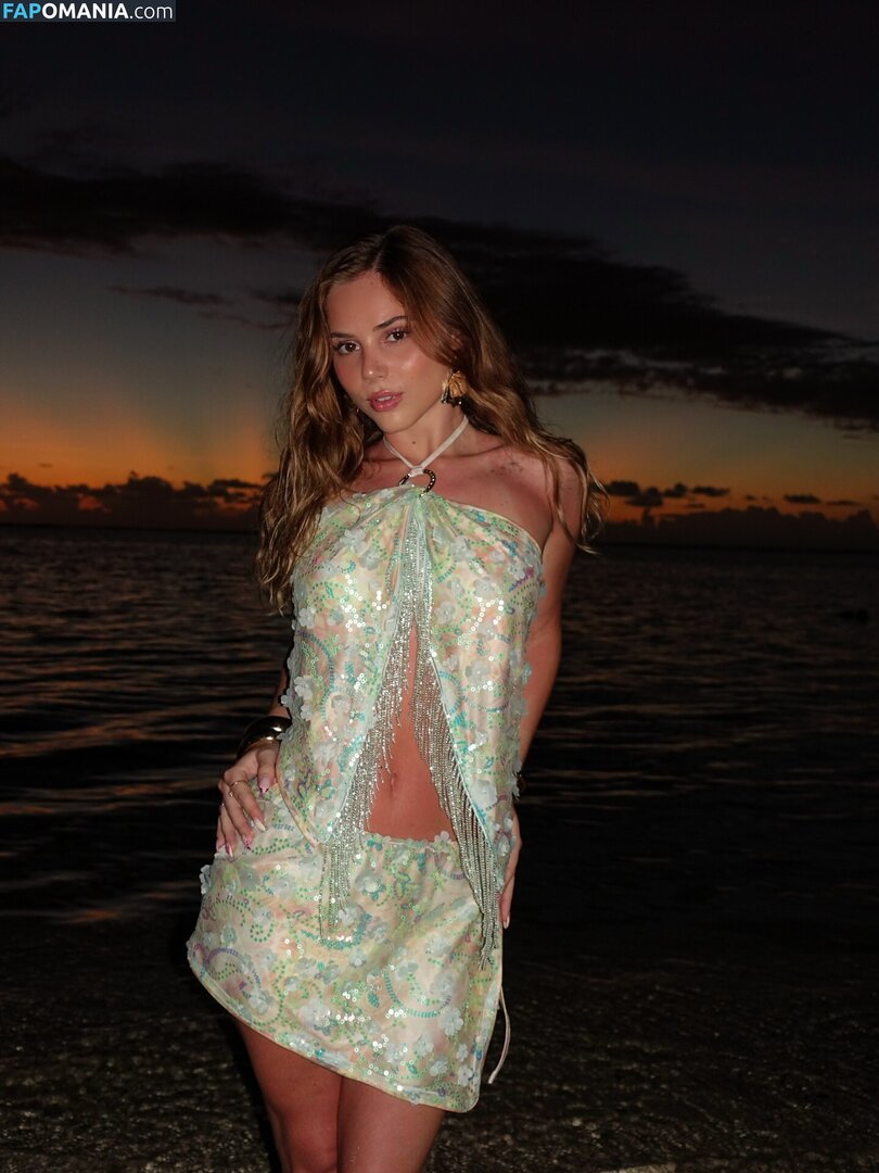 Romane Bertrand / rromane.b Çıplak OnlyFans  Sızdırılmış Fotoğraf #6