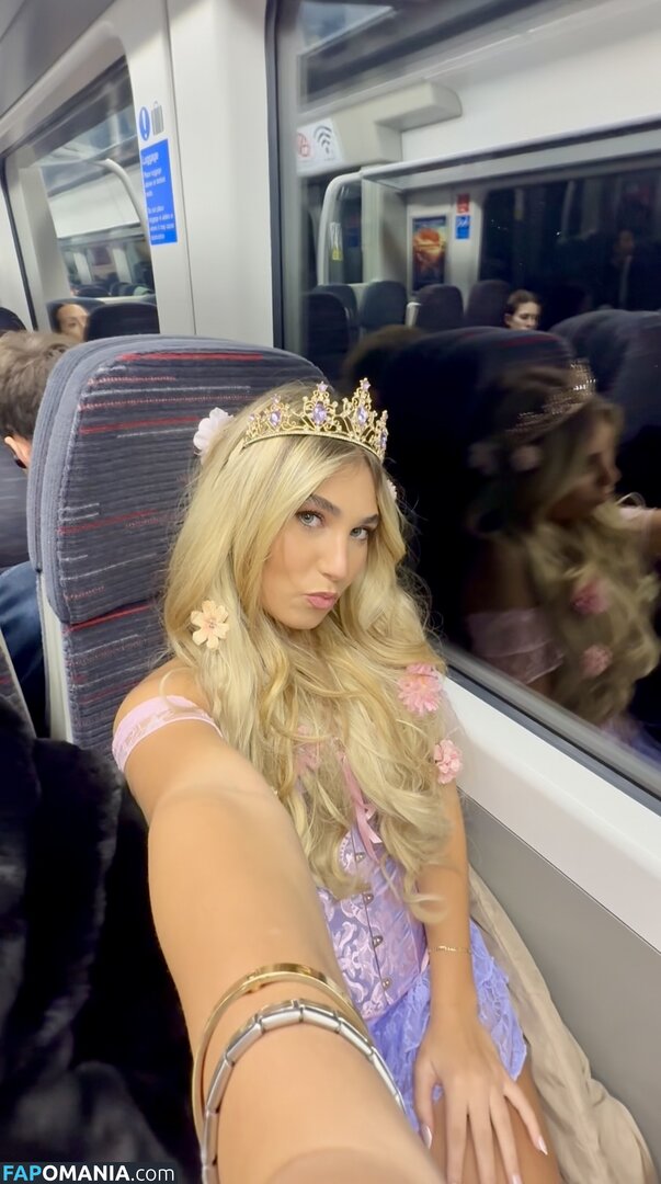 Rosie McClelland / ghost13girl / rosiergm Çıplak OnlyFans  Sızdırılmış Fotoğraf #75