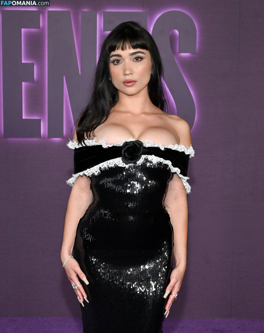 Rowan Blanchard / Simp Chat / https: / rowanblanchard Çıplak OnlyFans  Sızdırılmış Fotoğraf #544