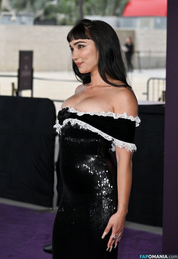 Rowan Blanchard / Simp Chat / https: / rowanblanchard Çıplak OnlyFans  Sızdırılmış Fotoğraf #550