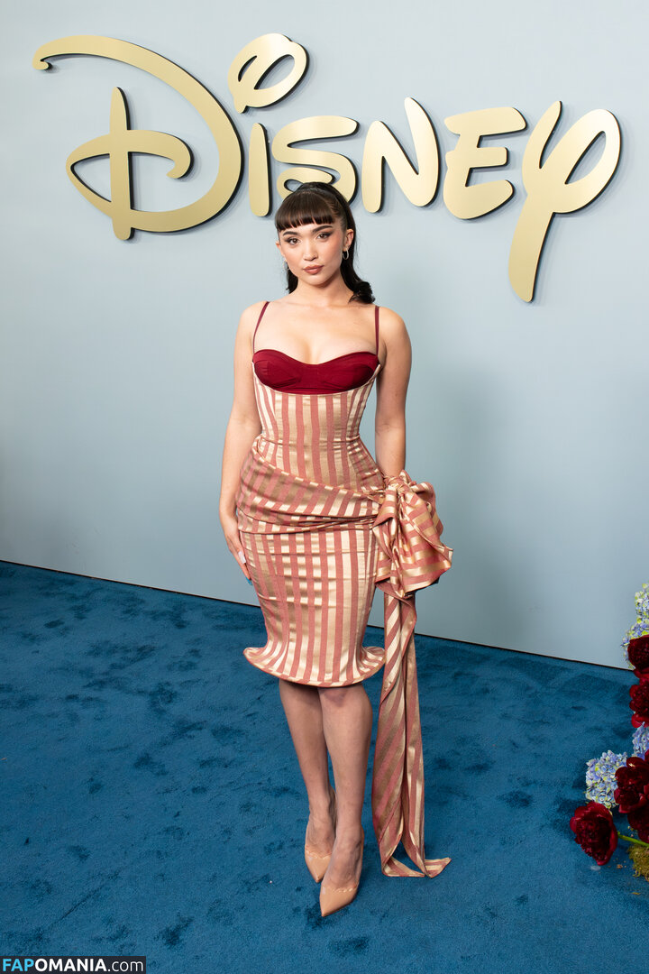 Rowan Blanchard / Simp Chat / https: / rowanblanchard Çıplak OnlyFans  Sızdırılmış Fotoğraf #566