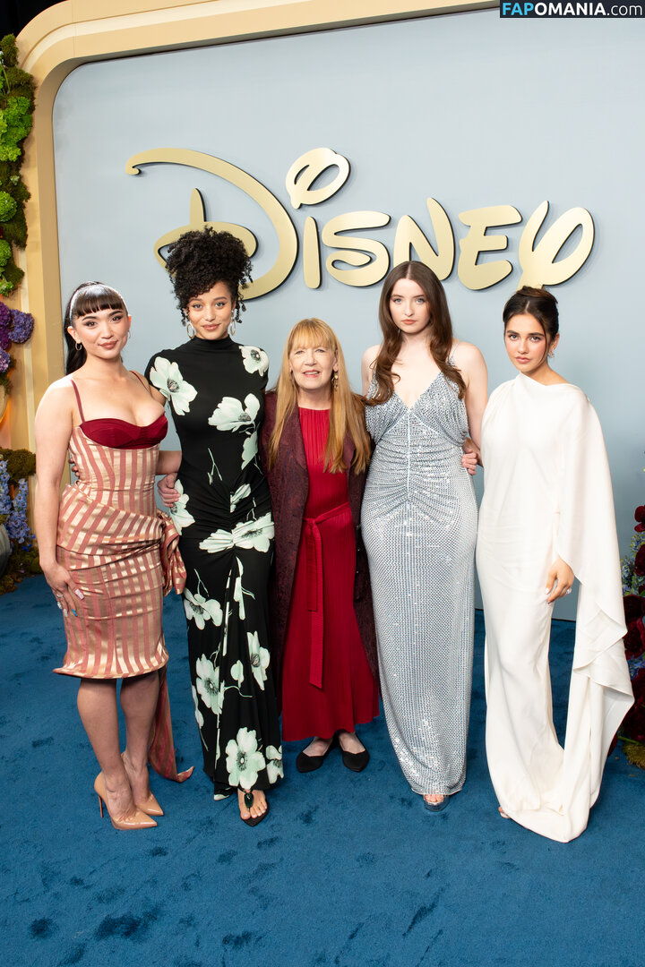 Rowan Blanchard / Simp Chat / https: / rowanblanchard Çıplak OnlyFans  Sızdırılmış Fotoğraf #570