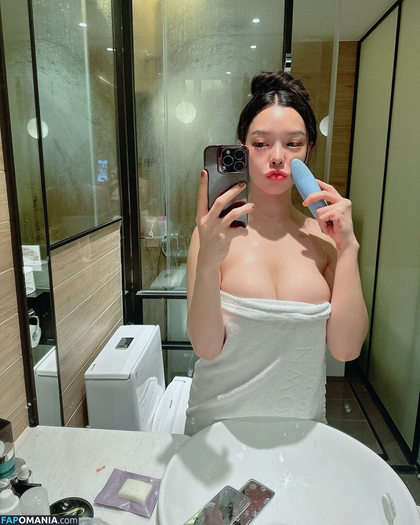 Rungarun Kunlawong / aine_boahancock Çıplak OnlyFans  Sızdırılmış Fotoğraf #9