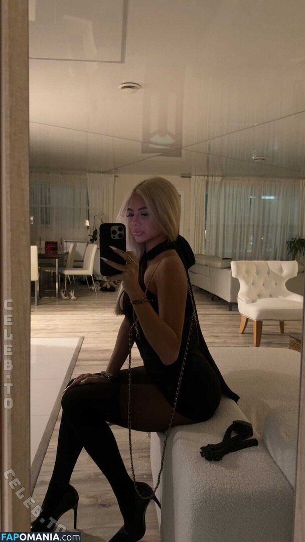 https: / russianrina / russianrinaa / russianrinaaa Çıplak OnlyFans  Sızdırılmış Fotoğraf #1