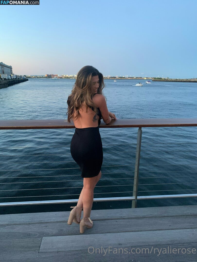 ryalierose / rylierose_xo Çıplak OnlyFans  Sızdırılmış Fotoğraf #85