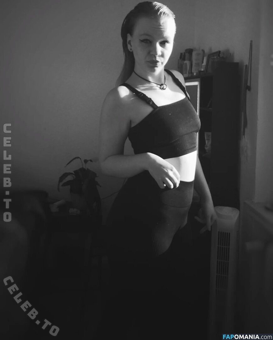 Ryumeike / melyraeike / melyraeikemodel Çıplak OnlyFans  Sızdırılmış Fotoğraf #20