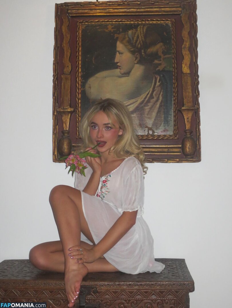 Sabrina Carpenter / https: / sabrinacarpenter Çıplak OnlyFans  Sızdırılmış Fotoğraf #2605