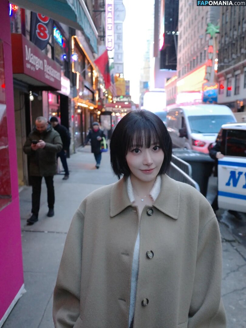 39saku_chan / LESSERAFIM / Sakura Miyawaki 宮脇 咲良 Çıplak OnlyFans  Sızdırılmış Fotoğraf #18