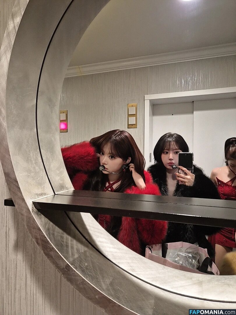 39saku_chan / LESSERAFIM / Sakura Miyawaki 宮脇 咲良 Çıplak OnlyFans  Sızdırılmış Fotoğraf #22
