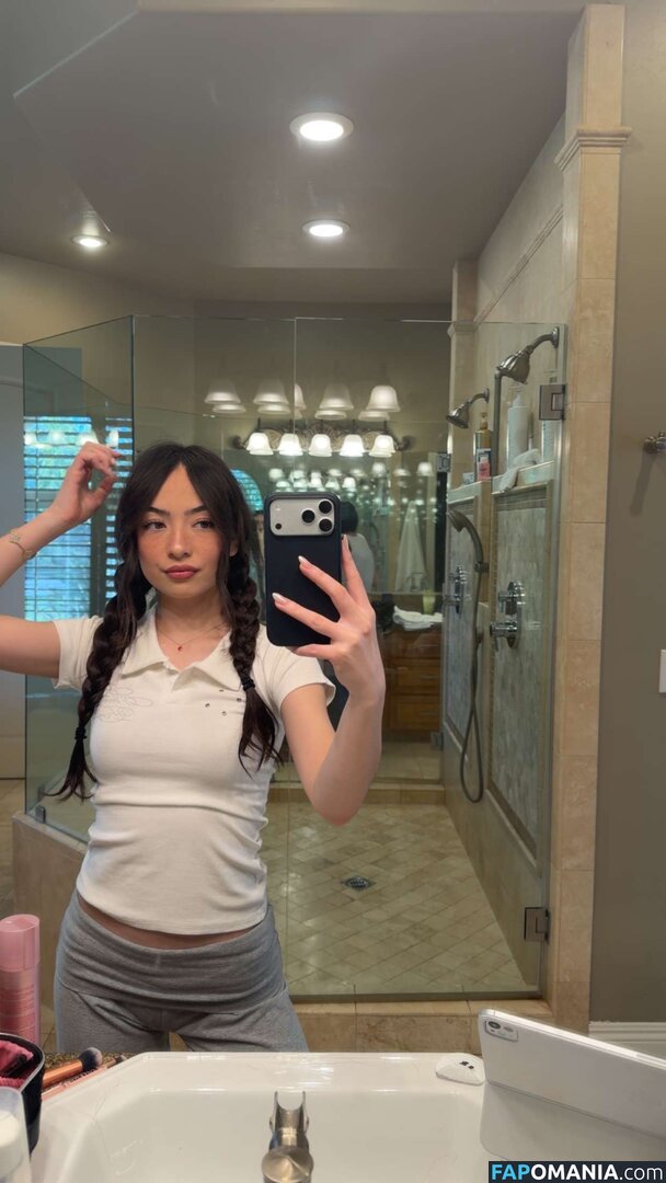 Sakura Shymko / SakuraShymko Çıplak OnlyFans  Sızdırılmış Fotoğraf #17