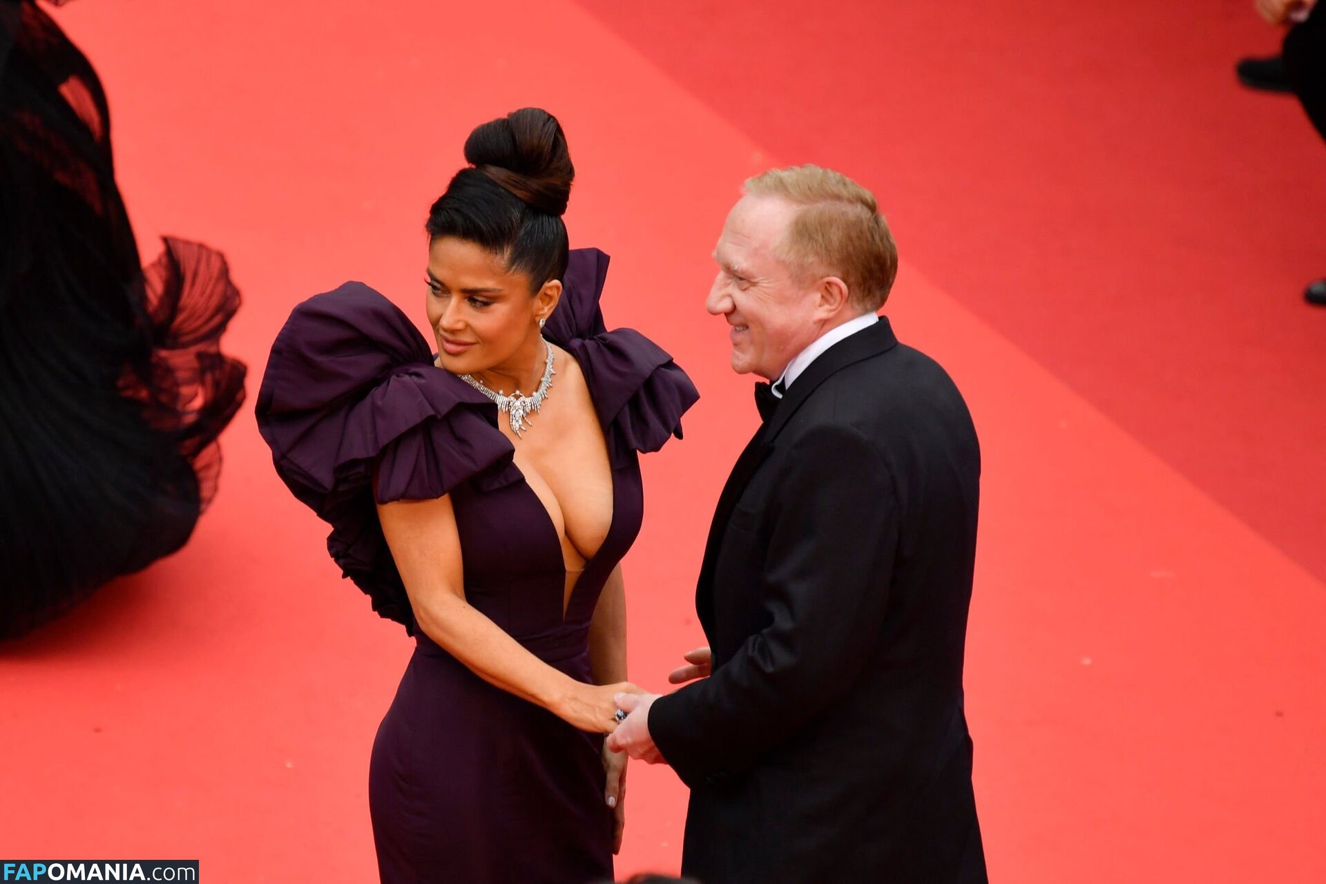 Salma Hayek / salmahayek Çıplak OnlyFans  Sızdırılmış Fotoğraf #1480