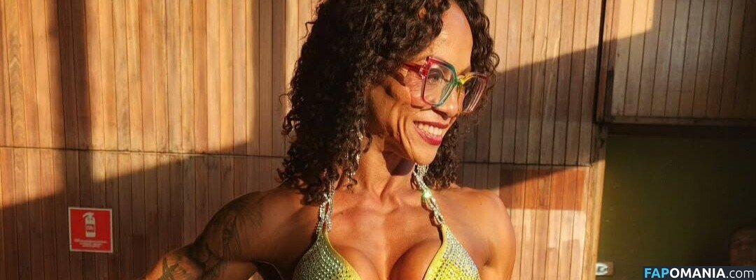 Sandra Andrade / Sandrinha Saradi / sandra fit / sandraandrade888 / sandrafit Çıplak OnlyFans  Sızdırılmış Fotoğraf #4