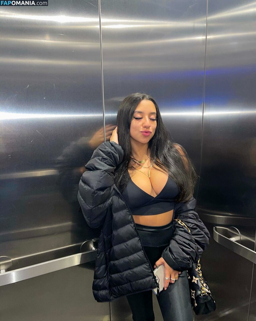 Sari Çıplak OnlyFans  Sızdırılmış Fotoğraf #22