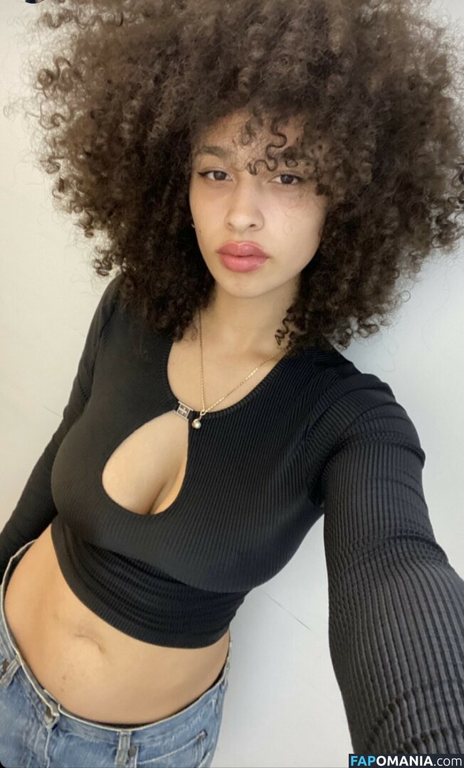 Sarina / svrinx Çıplak OnlyFans  Sızdırılmış Fotoğraf #4