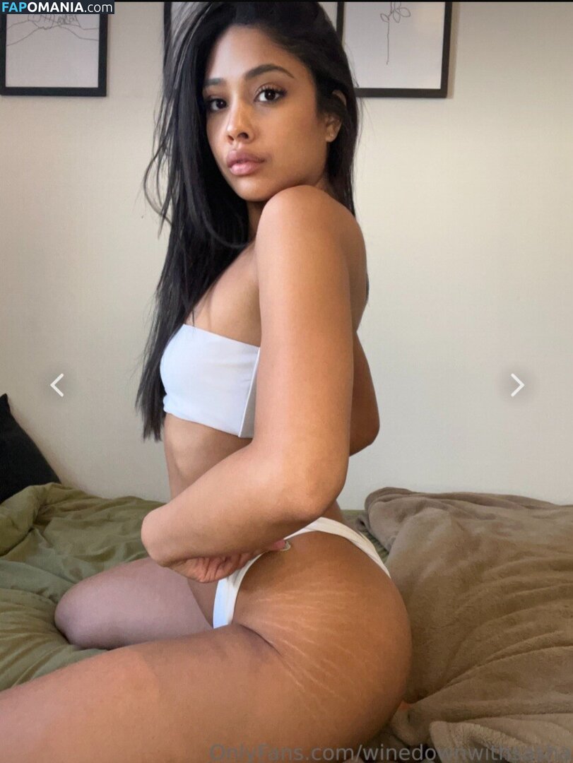 Sasha The Sommelier / _sashafrancesca / winedownwithsasha Çıplak OnlyFans  Sızdırılmış Fotoğraf #1