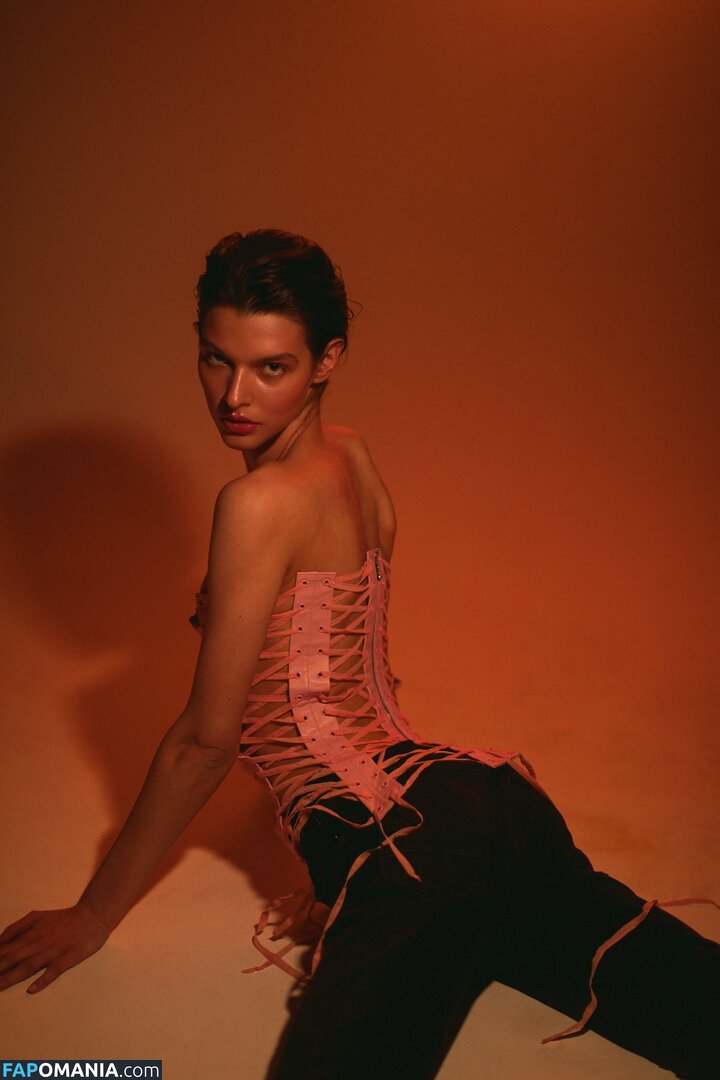 Sasha Zotova / shuzolotova Çıplak OnlyFans  Sızdırılmış Fotoğraf #5