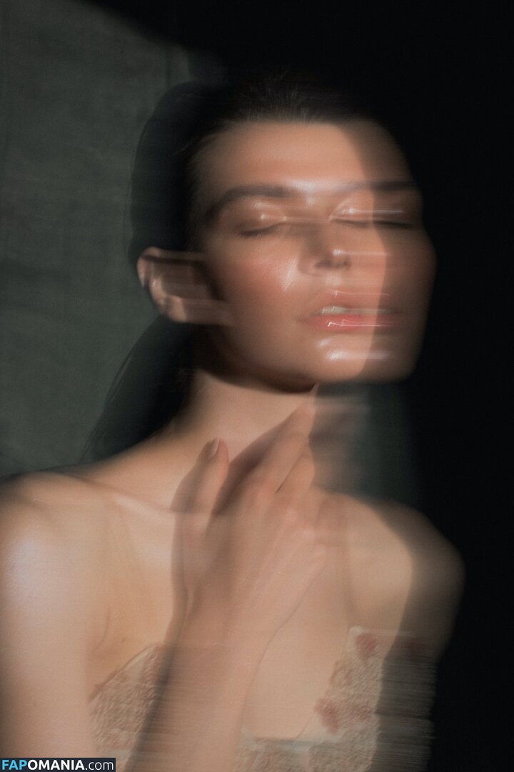 Sasha Zotova / shuzolotova Çıplak OnlyFans  Sızdırılmış Fotoğraf #6
