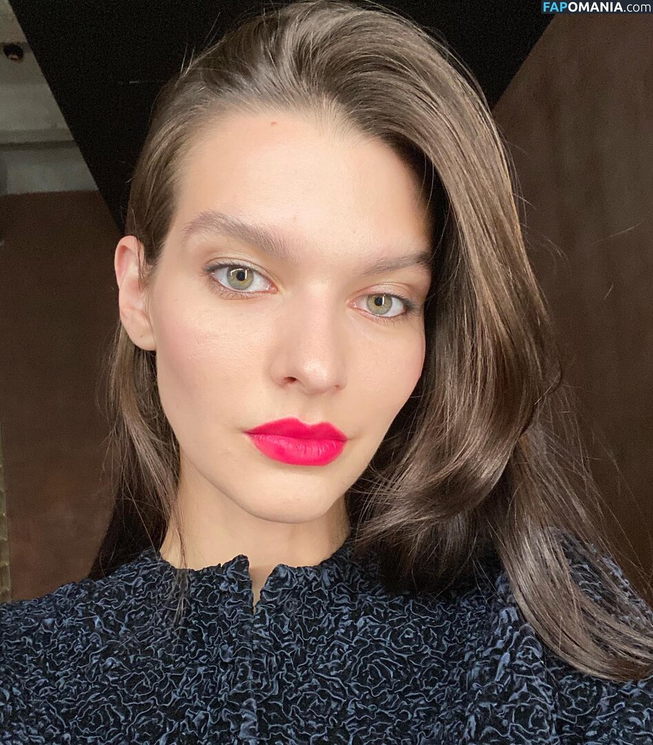 Sasha Zotova / shuzolotova Çıplak OnlyFans  Sızdırılmış Fotoğraf #14