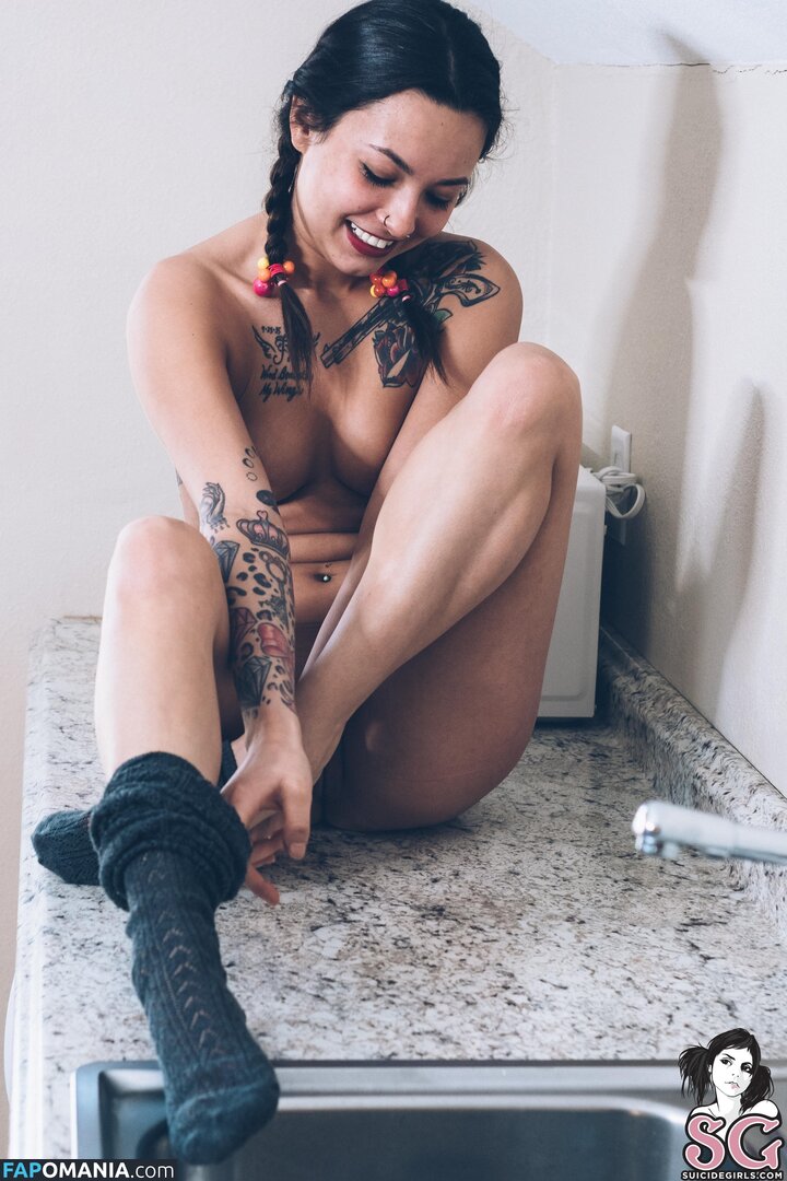 Sassafrass / _sassafrass / definite.bad.idea Çıplak OnlyFans  Sızdırılmış Fotoğraf #17