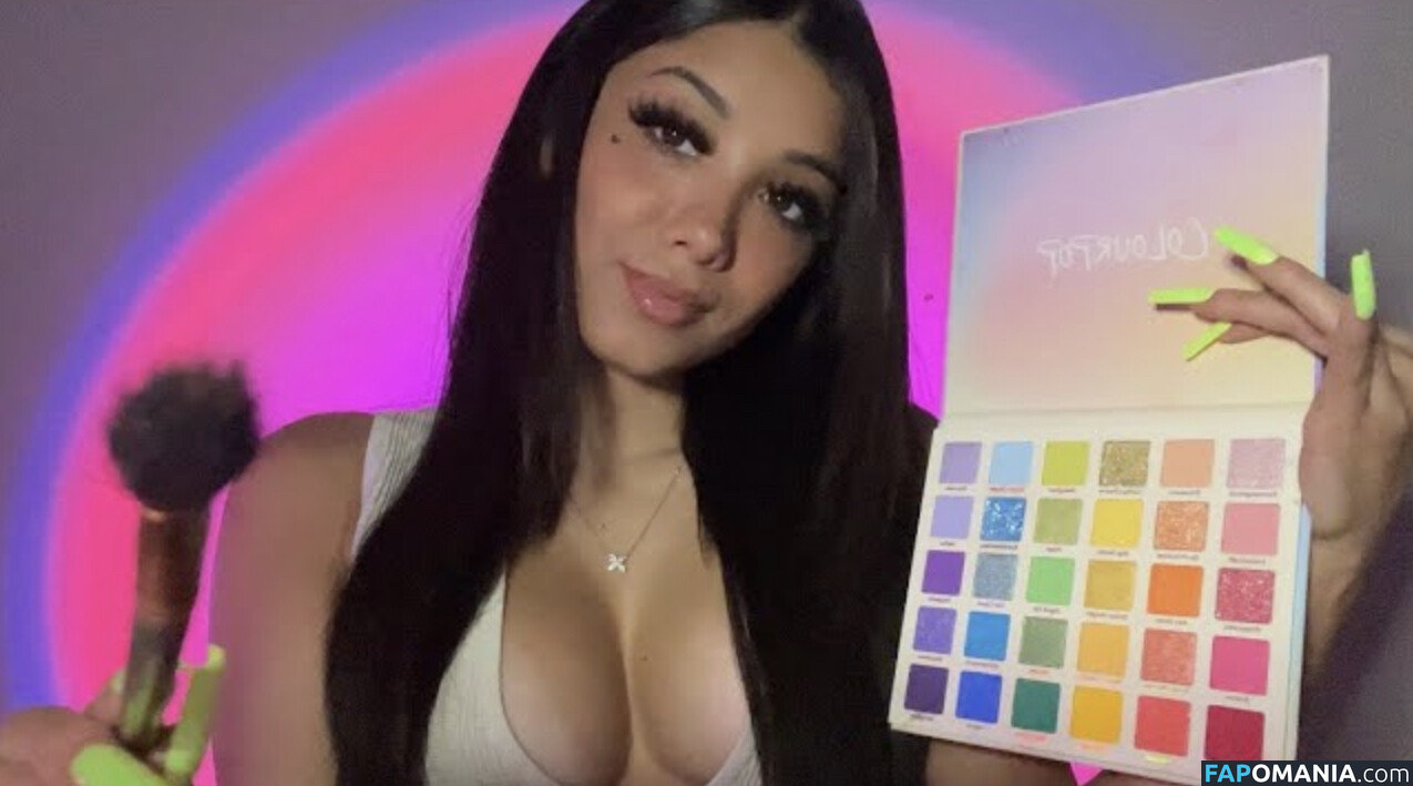 SassySounds ASMR / SassysoundsASMR / sassyselenaaaa / selenaaasasmr Çıplak OnlyFans  Sızdırılmış Fotoğraf #4