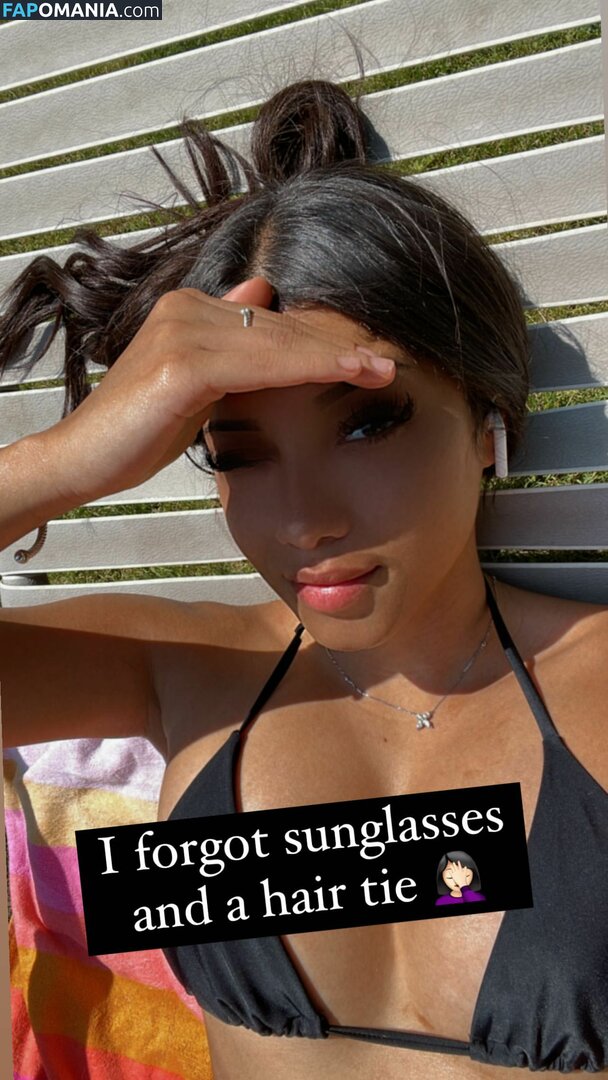 SassySounds ASMR / SassysoundsASMR / sassyselenaaaa / selenaaasasmr Çıplak OnlyFans  Sızdırılmış Fotoğraf #10