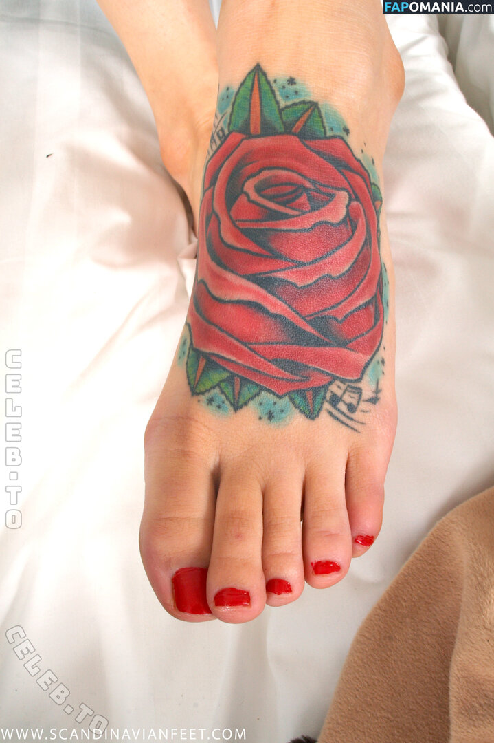 Scandinavian Feet Çıplak OnlyFans  Sızdırılmış Fotoğraf #4