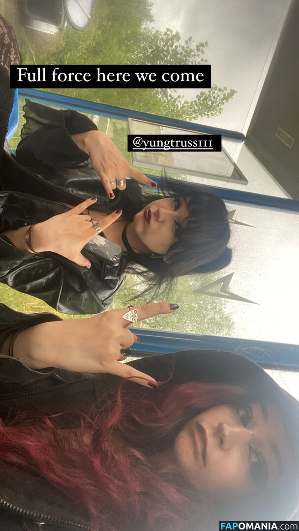 foxynfriendsmadebydesign / scorpionfl0wer / scrtcnt04 Çıplak OnlyFans  Sızdırılmış Fotoğraf #4