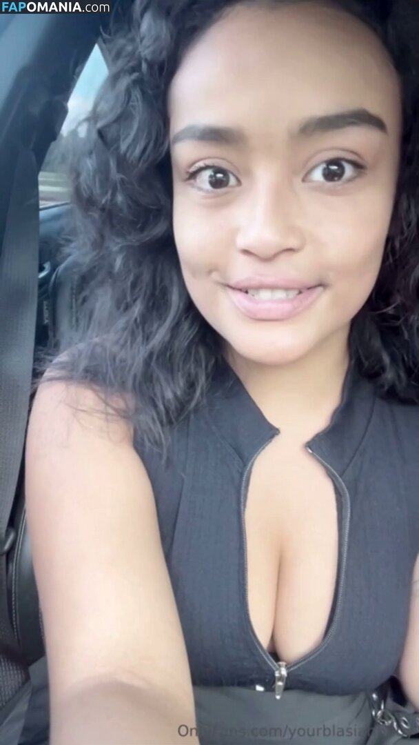 Self Booba Licking Videos / lizzobeeating Çıplak OnlyFans  Sızdırılmış Fotoğraf #8