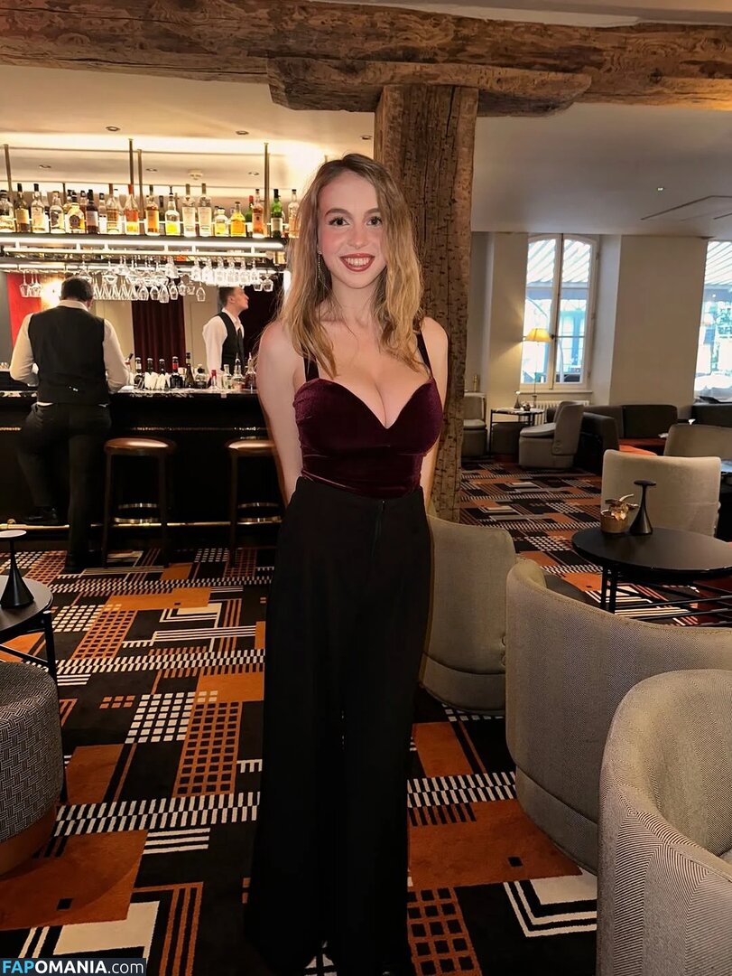 Serena Skybourne / https: / serenaskybourne Çıplak OnlyFans  Sızdırılmış Fotoğraf #22