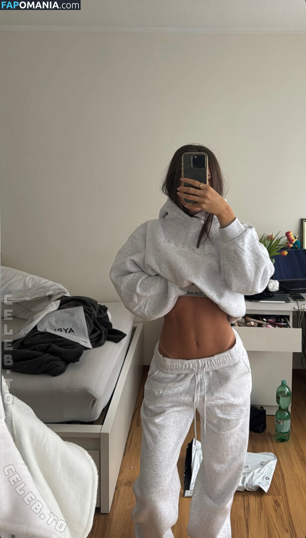 Serra.tzcn Çıplak OnlyFans  Sızdırılmış Fotoğraf #1