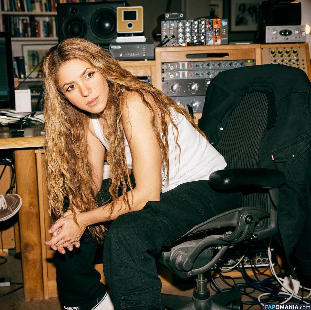 Shakira / shakkira Çıplak OnlyFans  Sızdırılmış Fotoğraf #35
