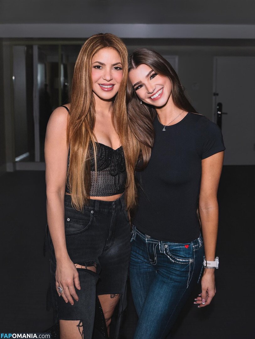 Shakira / shakkira Çıplak OnlyFans  Sızdırılmış Fotoğraf #580