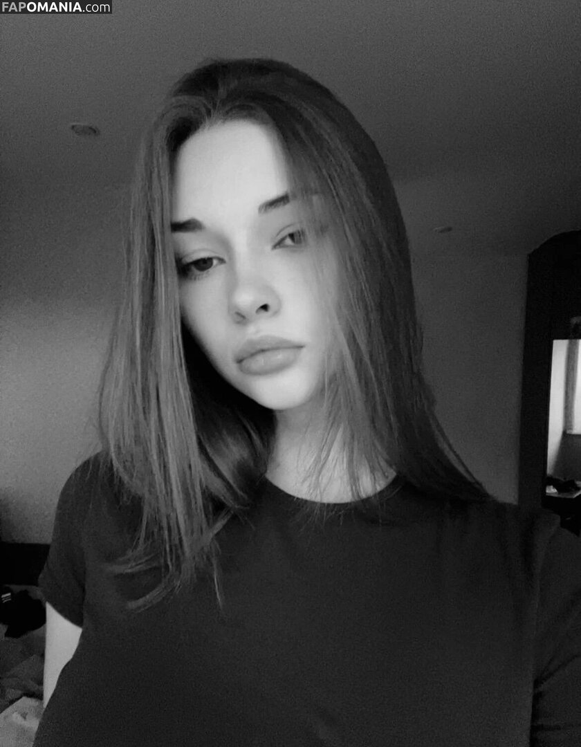 Miroslava / reel / sharrimalagisi Çıplak OnlyFans  Sızdırılmış Fotoğraf #10
