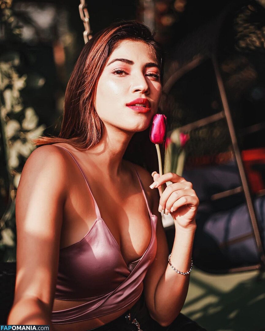 Shivani Singh / shivani.singhh Çıplak OnlyFans  Sızdırılmış Fotoğraf #2