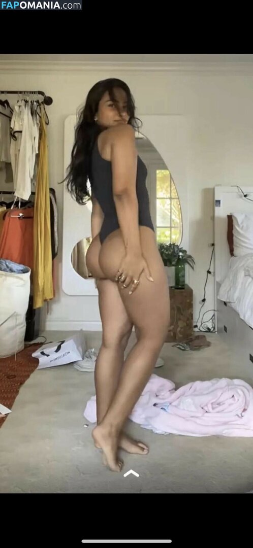 Sienna Mae Gomez / sienna_mae / siennamaegomez Çıplak OnlyFans  Sızdırılmış Fotoğraf #1