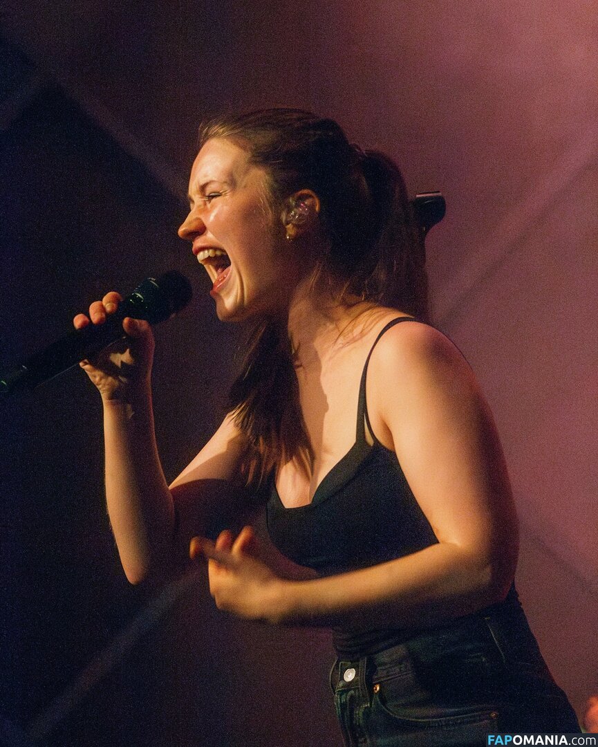 Sigrid / Sigrid Solbakk Raabe / thisissigrid Çıplak OnlyFans  Sızdırılmış Fotoğraf #264