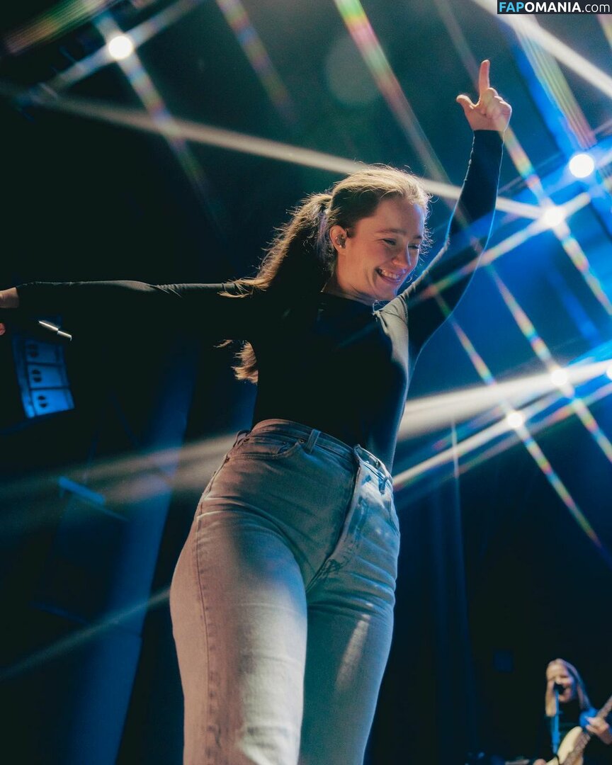 Sigrid / Sigrid Solbakk Raabe / thisissigrid Çıplak OnlyFans  Sızdırılmış Fotoğraf #274