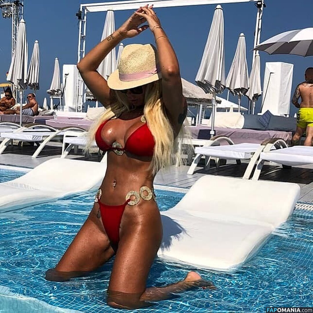 Simona Trasca / simonatrasca / simonatrsc Çıplak OnlyFans  Sızdırılmış Fotoğraf #5