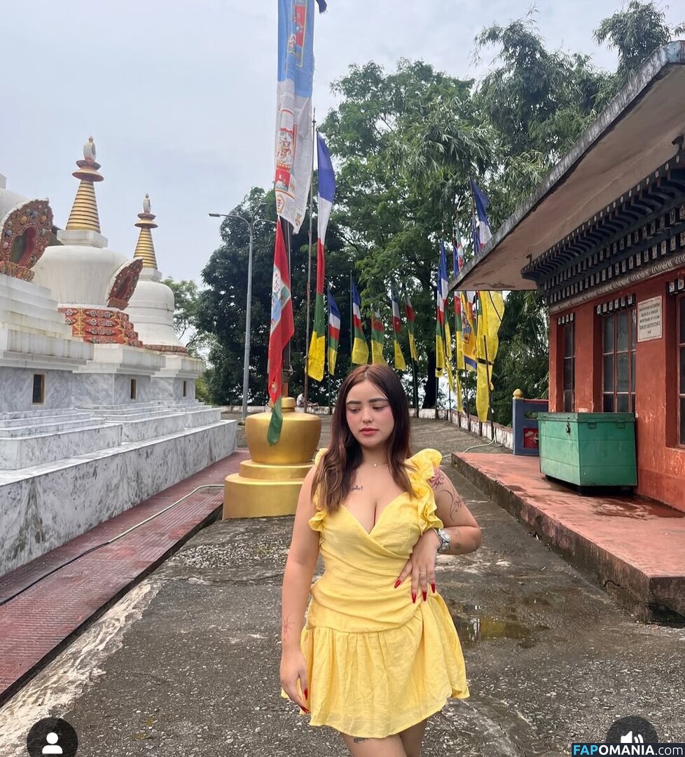 simranyonzon Çıplak OnlyFans  Sızdırılmış Fotoğraf #5