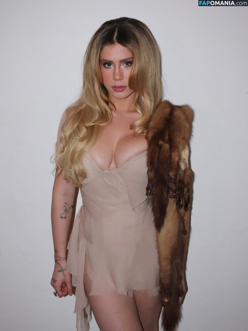 Slayyyter / m_slater Çıplak OnlyFans  Sızdırılmış Fotoğraf #4