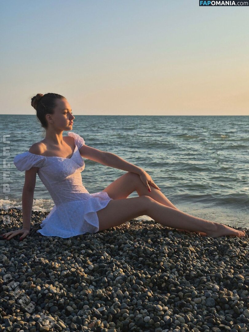 Sofia Alexandrovna / kozyrevaaaaaaa Çıplak OnlyFans  Sızdırılmış Fotoğraf #1