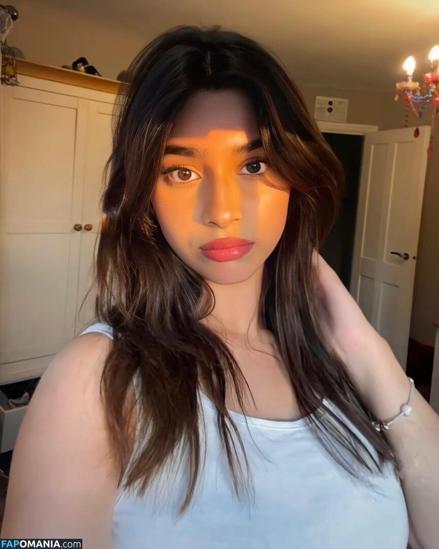 sofiaafpx / sofiashahedd Çıplak OnlyFans  Sızdırılmış Fotoğraf #2