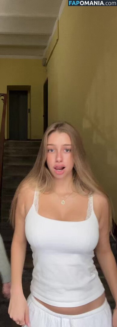 https: / sofyaplotnikova / xsofya_x Çıplak OnlyFans  Sızdırılmış Fotoğraf #10