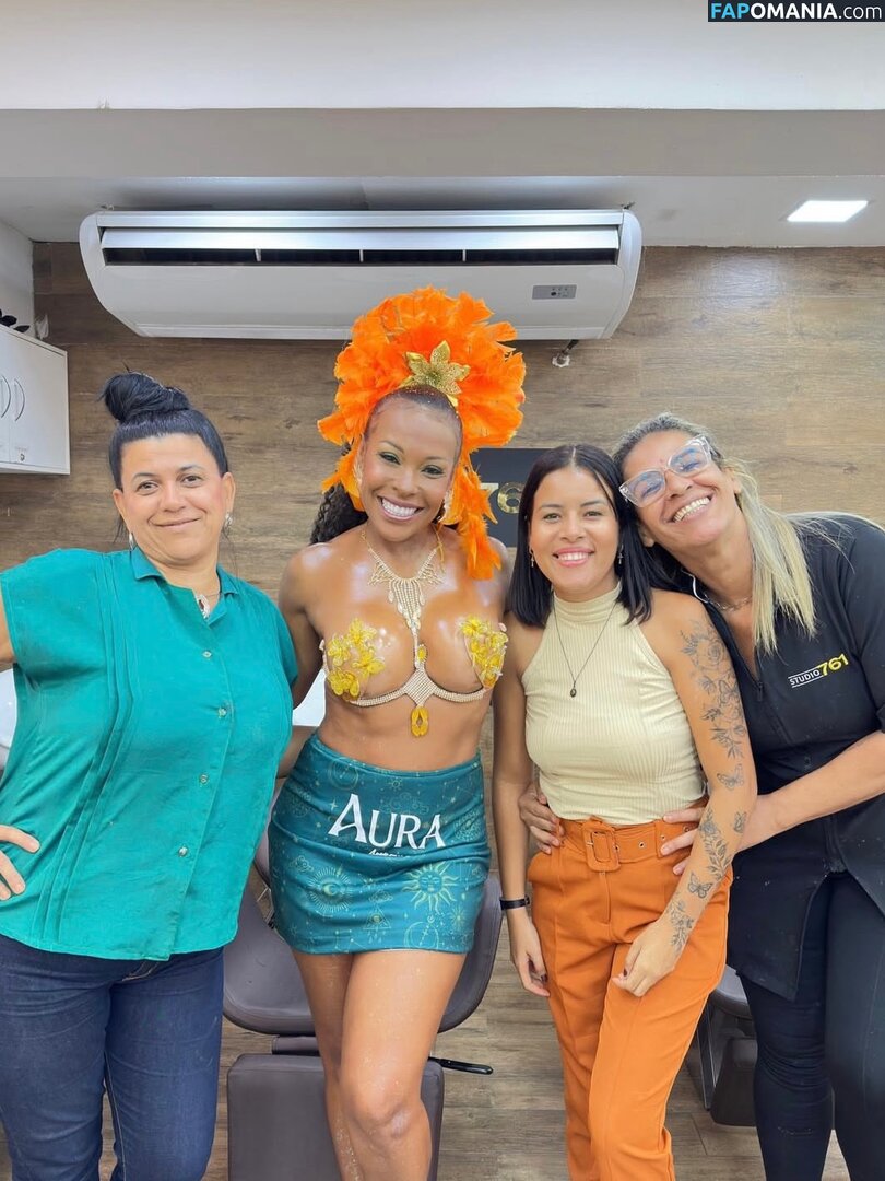 BBB 4 / Solange Vega / https: / solvegaoficial Çıplak OnlyFans  Sızdırılmış Fotoğraf #3
