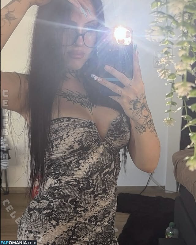 6.sophie.8 / sooophie_666 / your.local.hoe_68 Çıplak OnlyFans  Sızdırılmış Fotoğraf #1