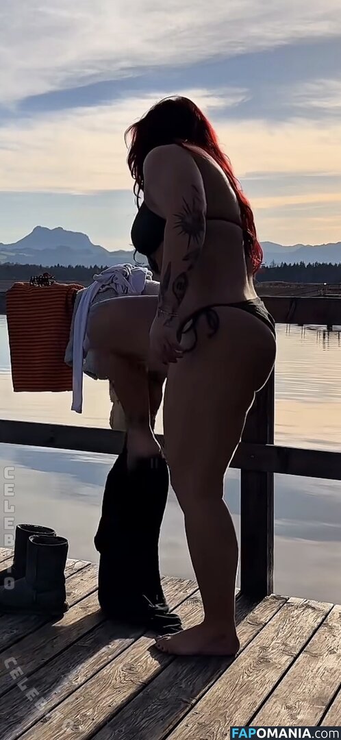 Sophia Thiel / sophia.thiel Çıplak OnlyFans  Sızdırılmış Fotoğraf #3