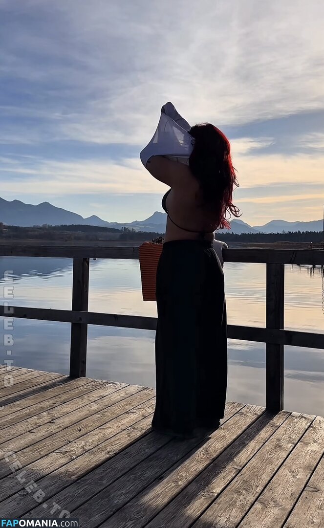 Sophia Thiel / sophia.thiel Çıplak OnlyFans  Sızdırılmış Fotoğraf #7